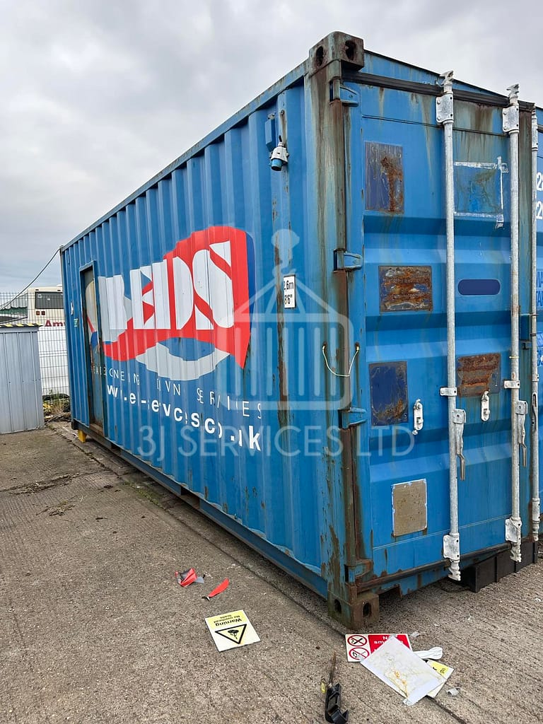 20ft Container Repaint - Diving Company