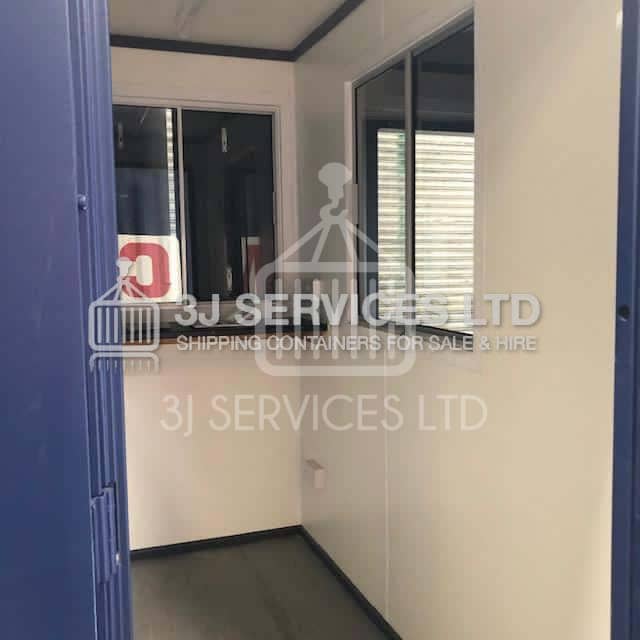 Turnstile Container