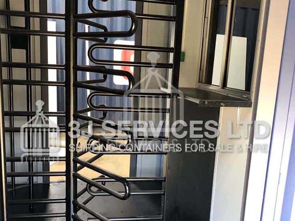 Turnstile Container