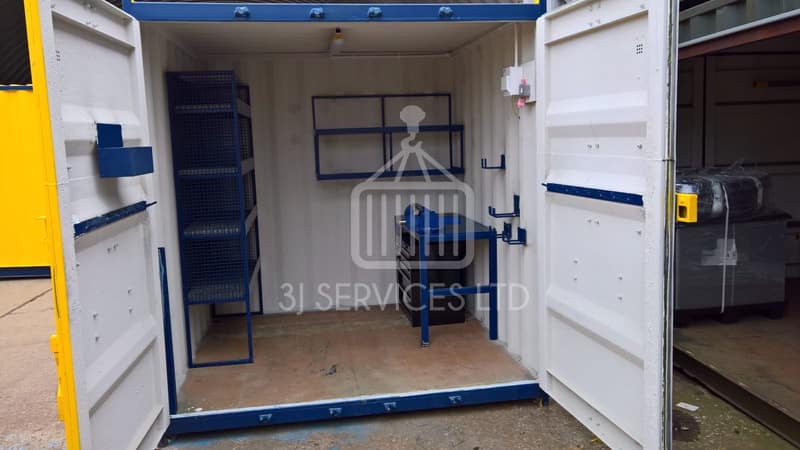 Laboratory Containers