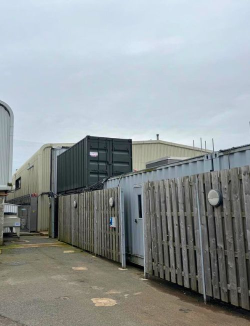 20ft Container Stacking