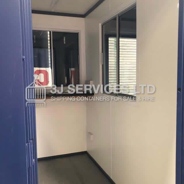 Turnstile Container