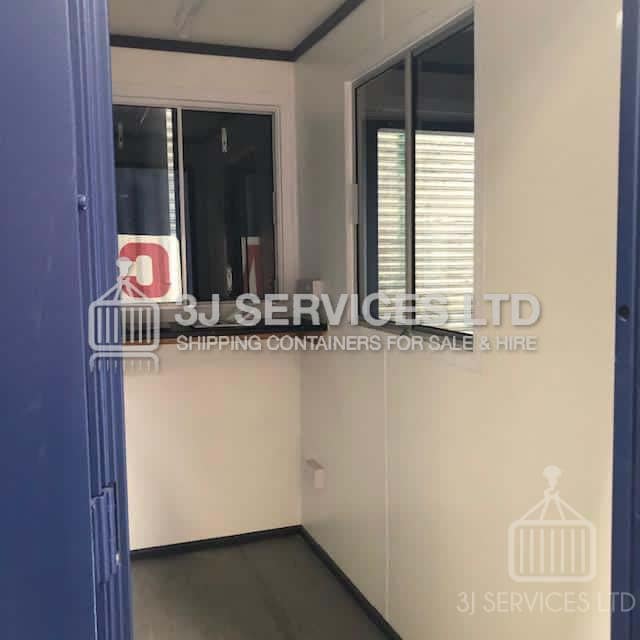 Turnstile Container