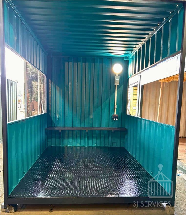 8ft Smoking Shelter Container Modification